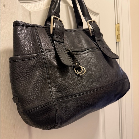 Cole Haan Elegant Black Leather Tote Bag in great conditions comfy and chic - Picture 2 of 16